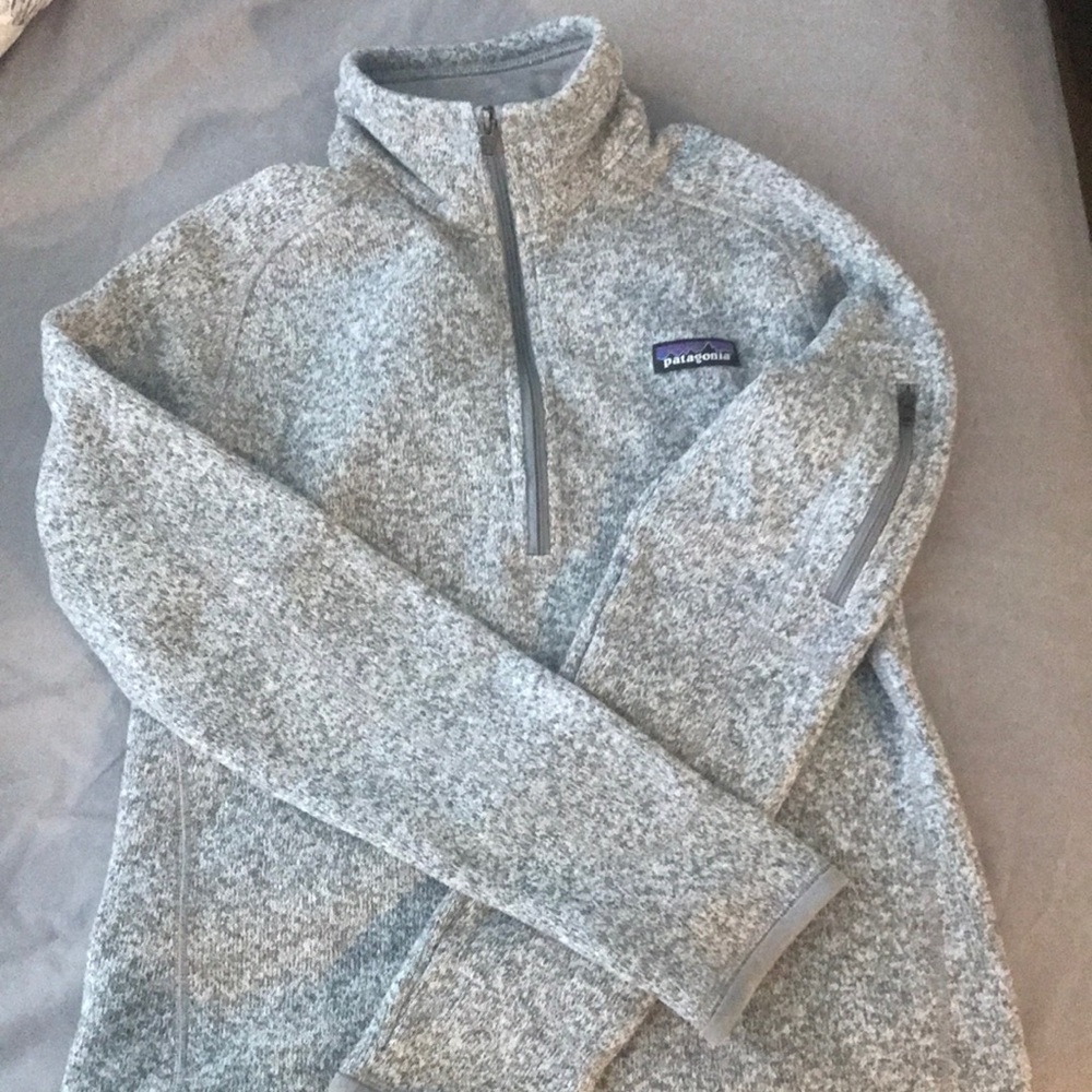 Patagonia three quarter zip in excellent condition. Size medium